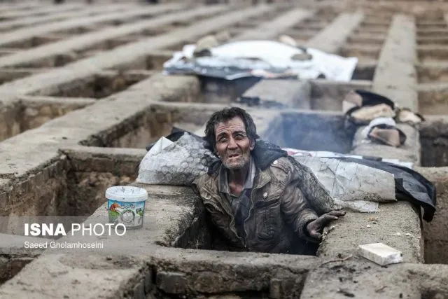 Photographs of homeless 'grave dwellers' shock Iranians