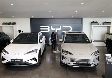 Tesla Faces Autonomy Challenge from China EV Rivals