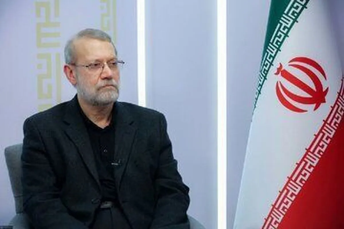 عکس خبرساز از علی لاریجانی در حلقه محافظان عراقی