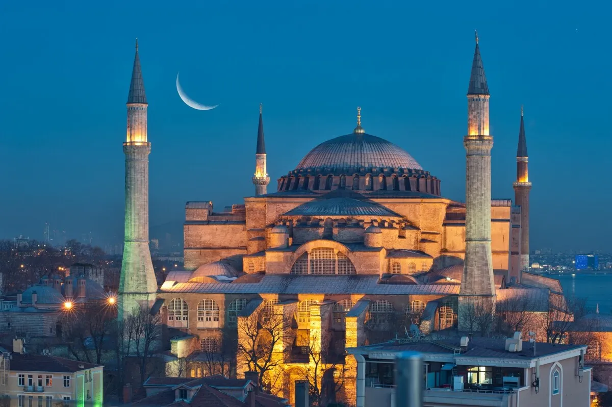 تور ۴ روزه استانبول نفری چقدر خرج دارد؟ + جدول قیمت