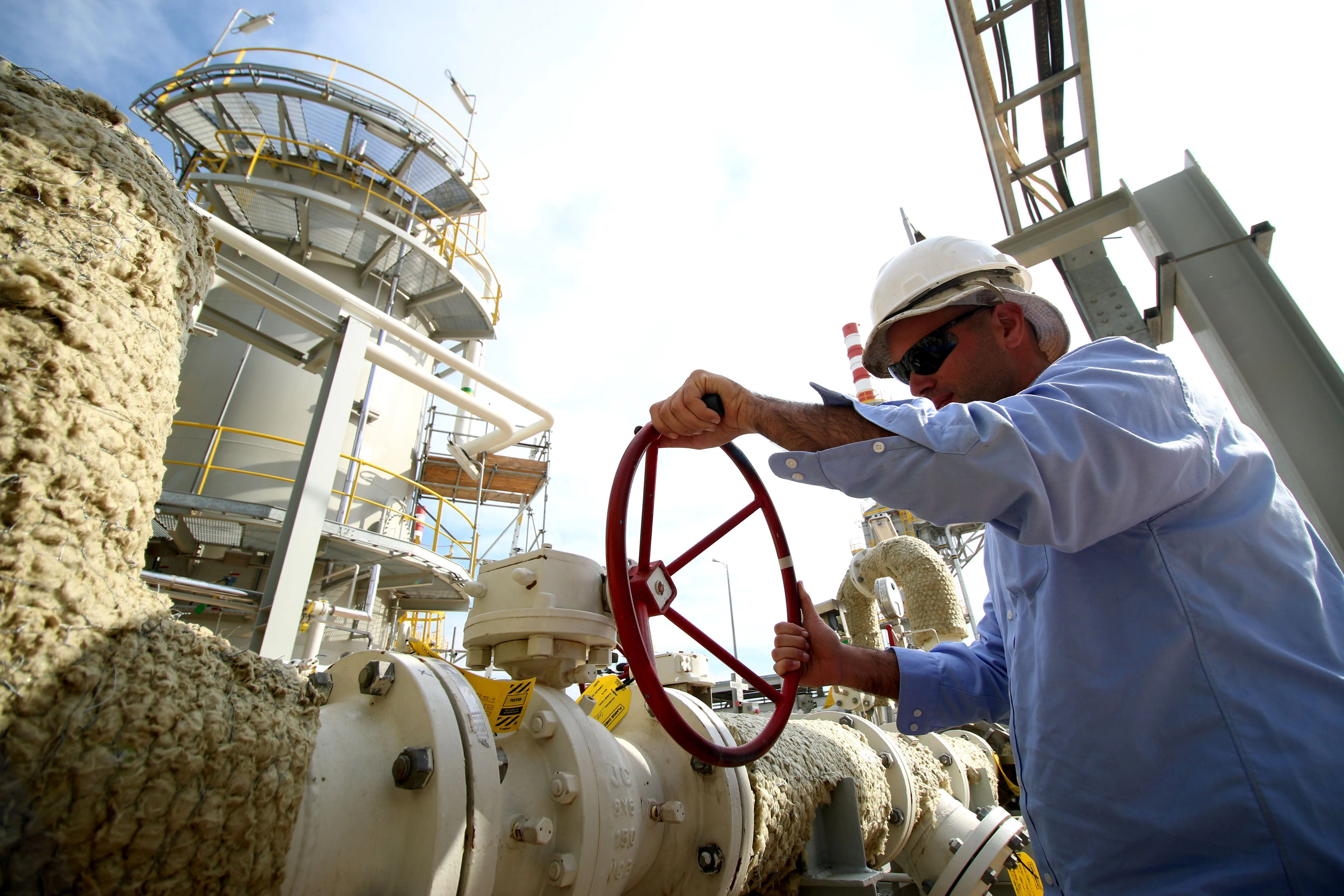 Iraq Sees Now as ‘Right Time’ for OPEC Deal on Oil Output