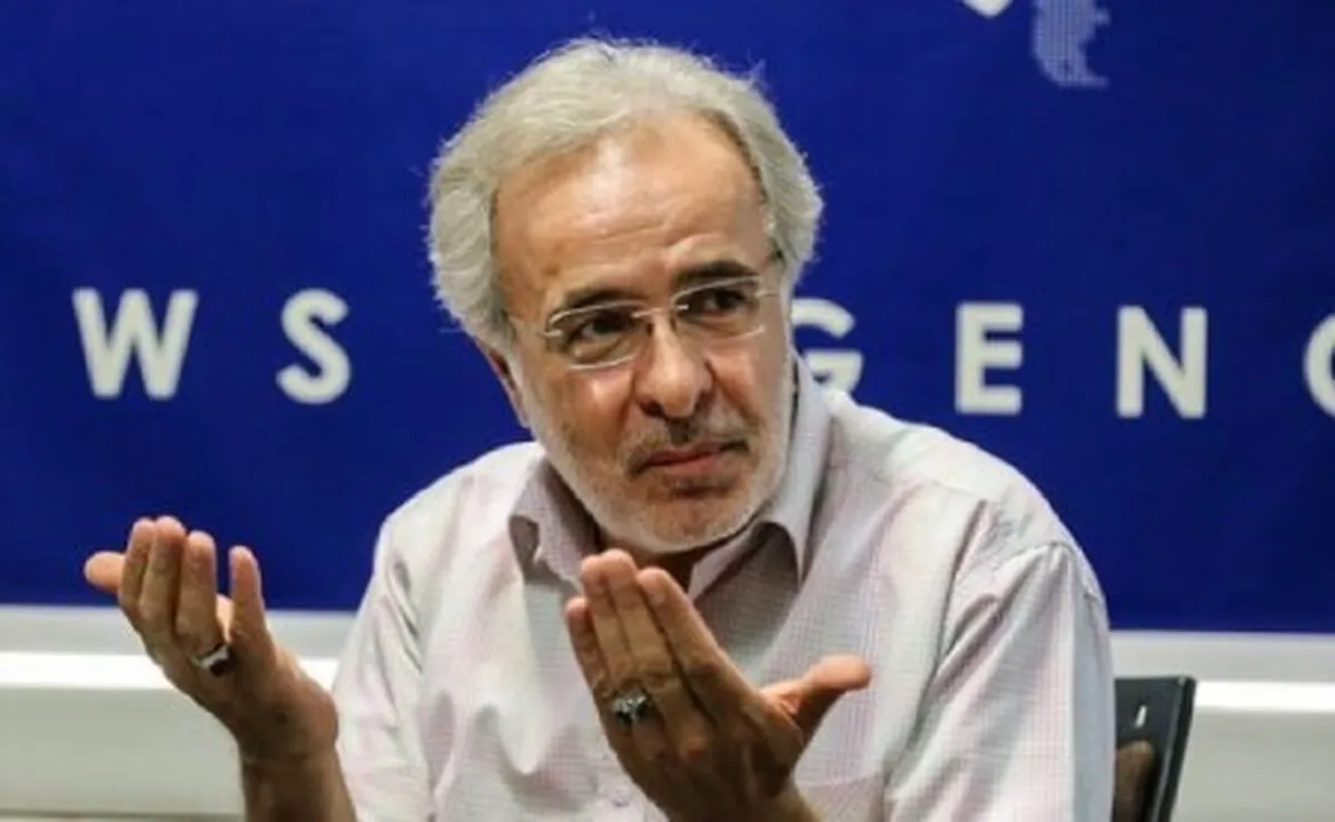سقوط مجری تلویزیون از روی بشکه خبر ساز شد+ فیلم