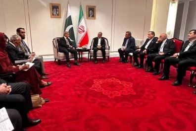 دیدار-پزشکیان-با-شهباز-شریف-در-حاشیه-اجلاس-شانگهای-چه-گفته-شد