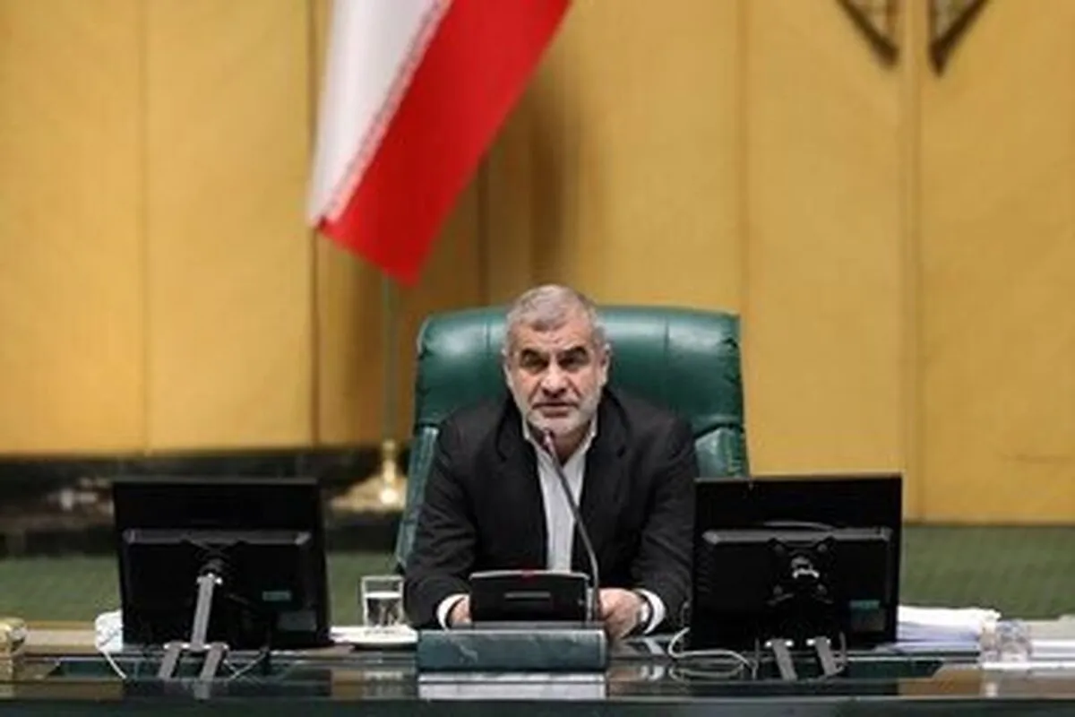 نایب رییس مجلس: رهبر انقلاب زمین بازی را برای کل جهان مشخص می‌کند