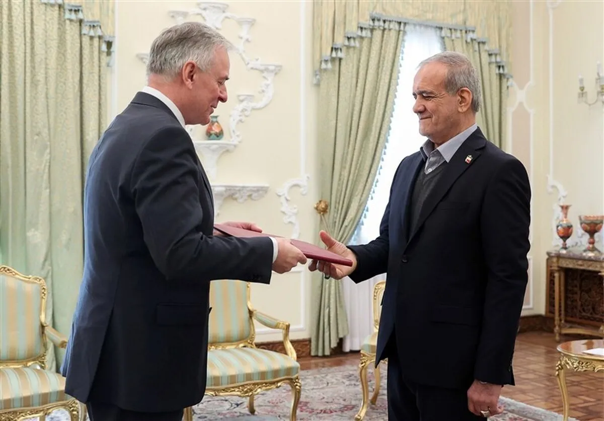Pezeshkian Urges New Austrian Envoy to Counter Anti-Iran Misinformation