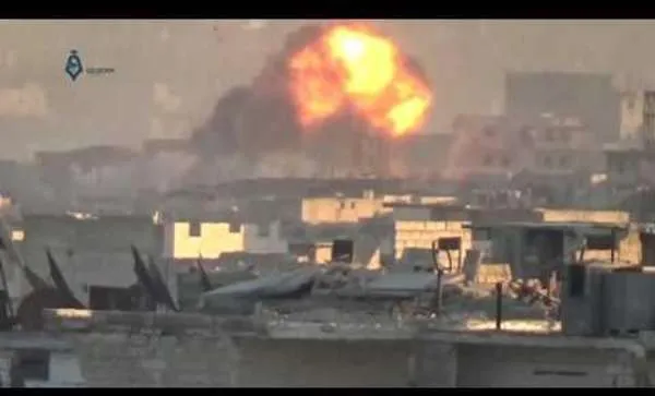 Week of renewed Aleppo strikes kills 141 in east, 16 in west: Observatory