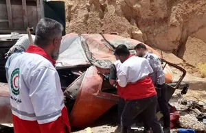 انفجار پژو ۴۰۵ پس از سقوط مرگبار به دره / آمار فوتی‌ها و مصدومان