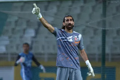 کنایه-عجیب-بیرانوند-به-حواشی-سربازی-اش-خیلی-ها-دوست-دارند-کچل-شوم