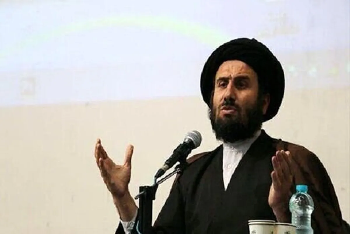 انتقاد امام جمعه قزوین از این رفتار پوتین در دیدار با ترامپ + عکس