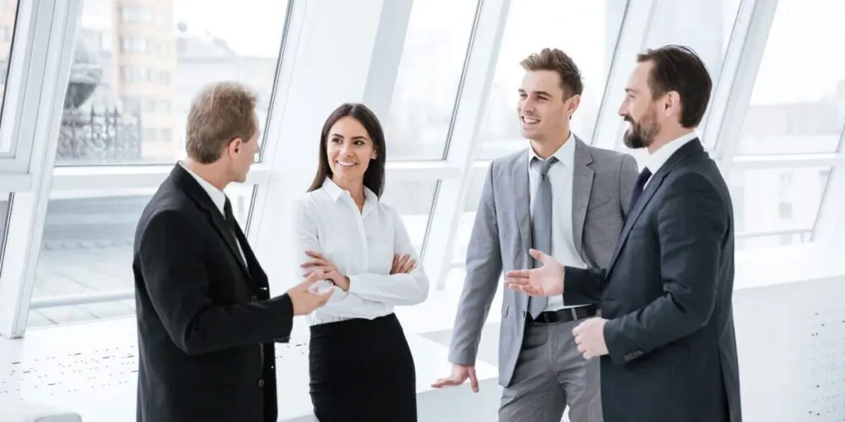 ۳۰ ثانیه طلایی: با این قانون ساده، در هر گفتگویی موفق شوید