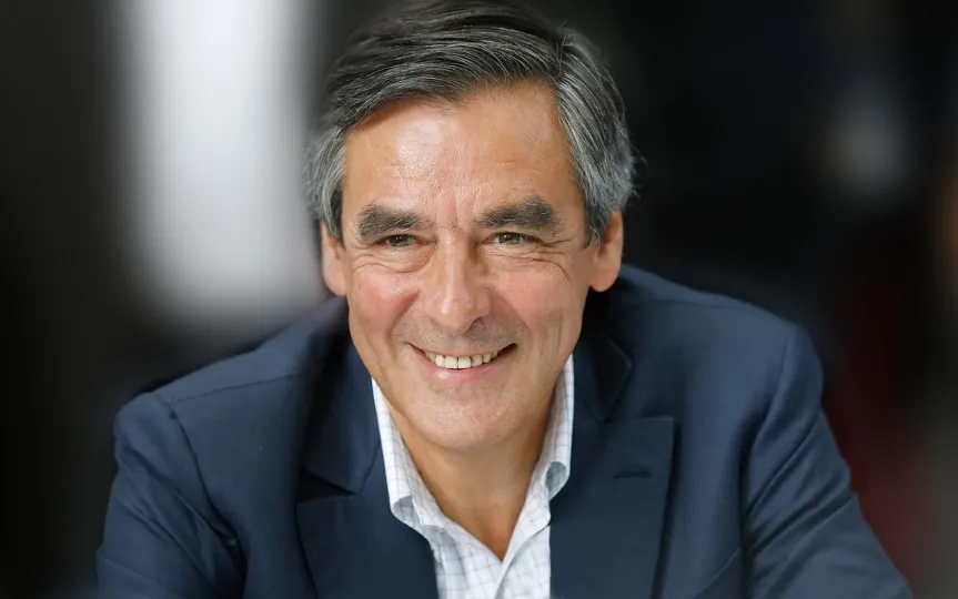 Fillon, Juppe kick off race for support for French presidential ticket