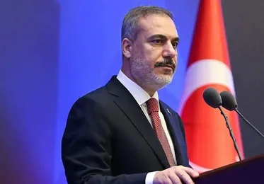 Turkish FM to Visit Tehran for Bilateral, Regional Talks