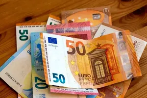 طرح جدید اسکناس‌های یورو/ از داوینچی و بتهوون تا پرندگان