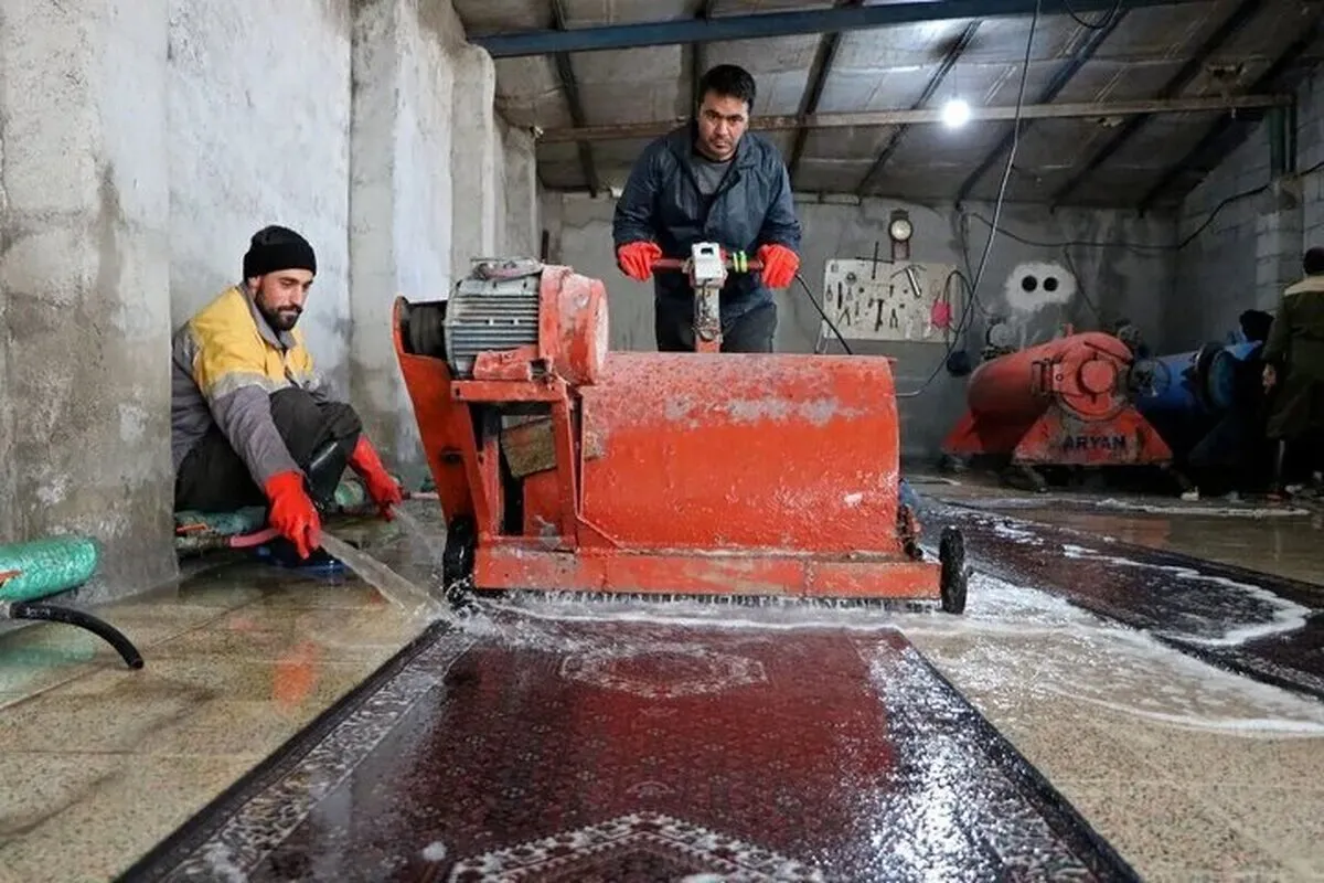 نرخ جدید قالیشویی اعلام شد / شستن فرش متری چند؟