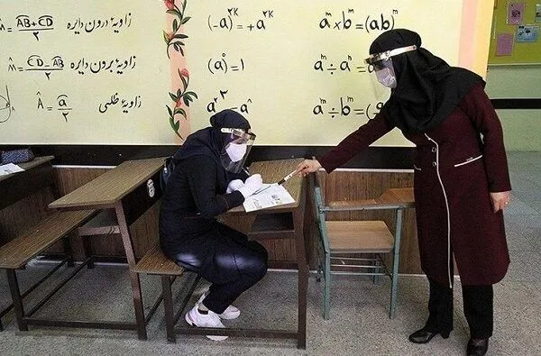 دلیل مهم رد بودجه ۱۴۰۳ / نمی‌خواستیم معلمان را برداریم و به بازنشستگان دهیم!