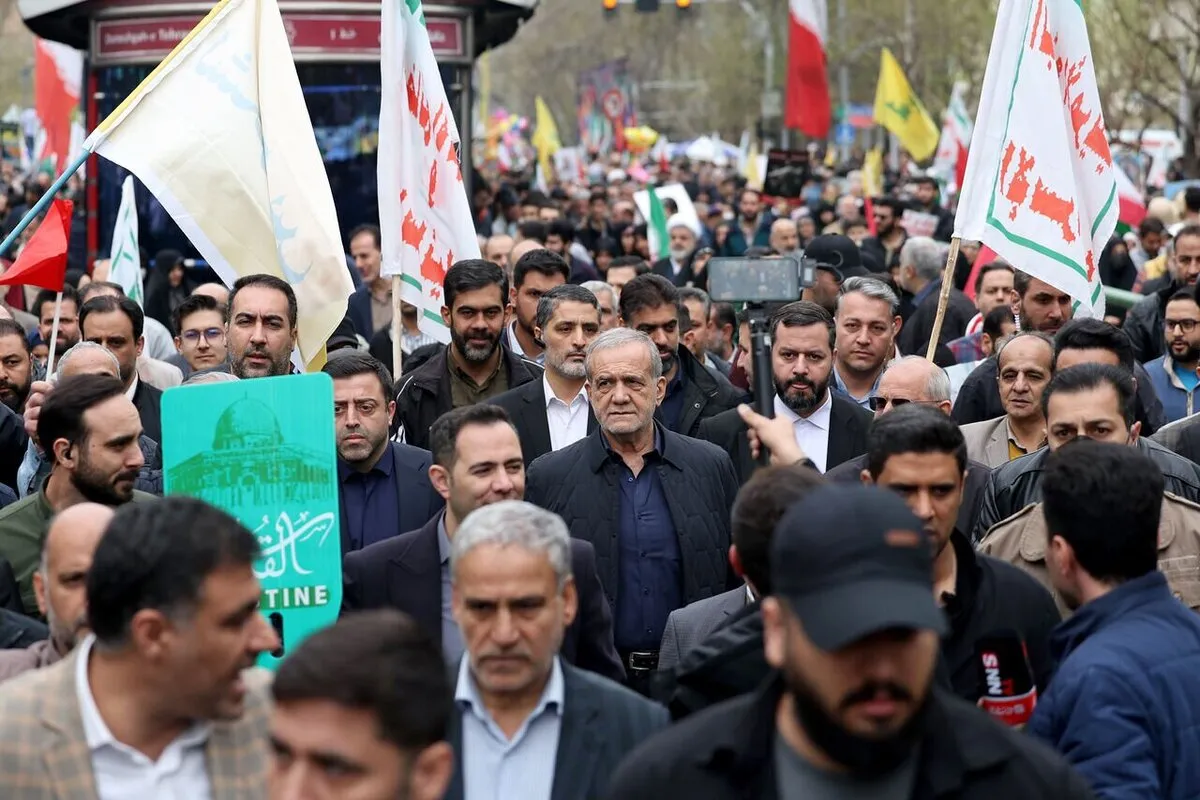 واکنش راشاتودی به حضور صمیمانه پزشکیان در میان مردم