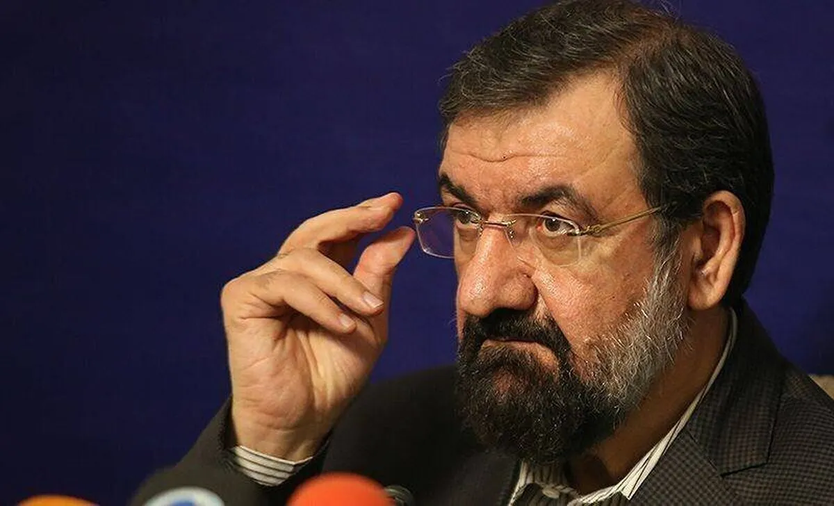 پیام محسن رضایی به آمریکا / باید ترامپ را برکنار کنید!
