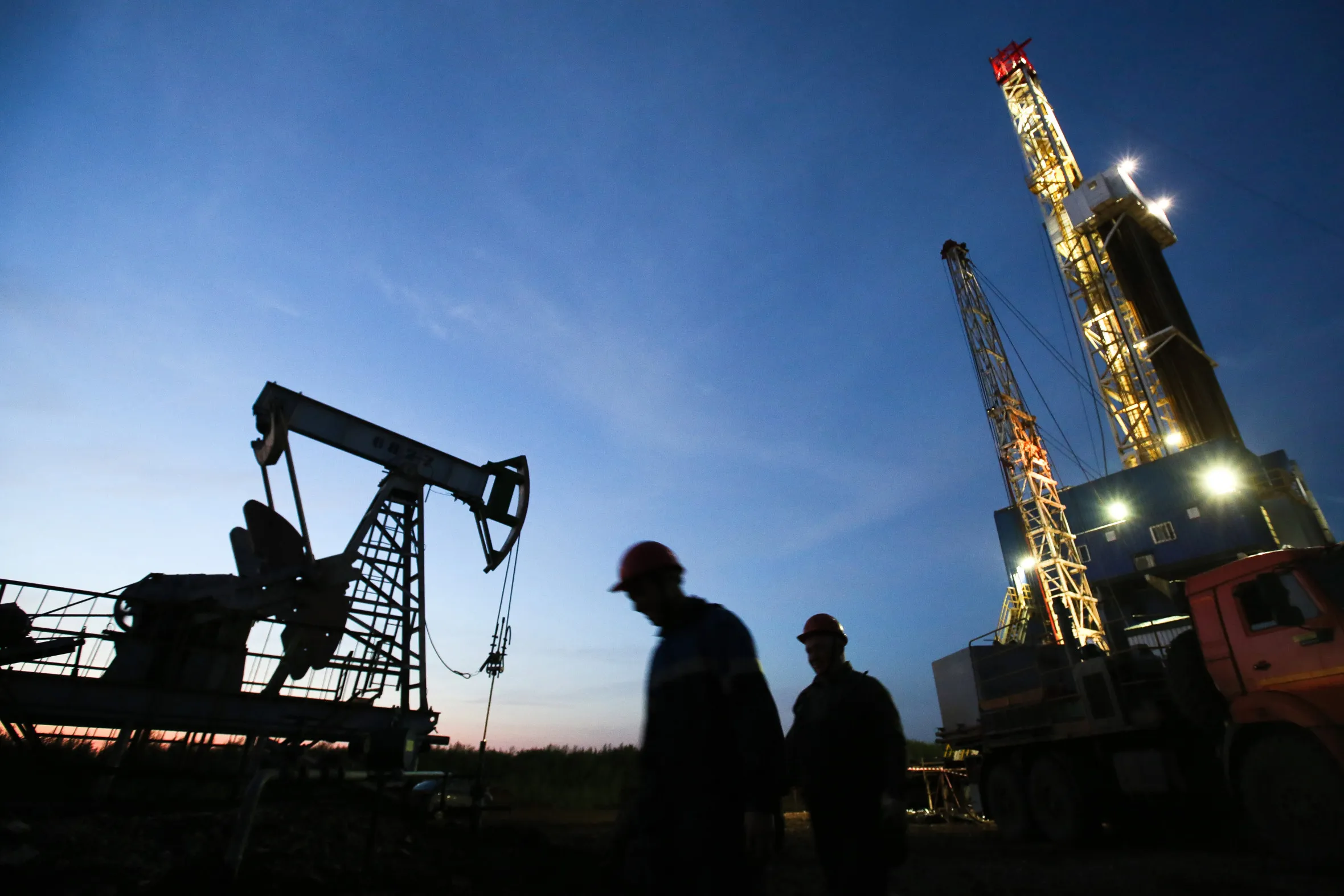 More Oil Spending Cuts Coming as U.A.E. Warns About Supplies
