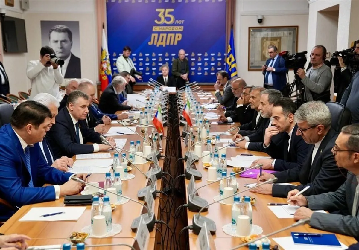 Officials Discuss Expansion of Iran-Russia Cooperation