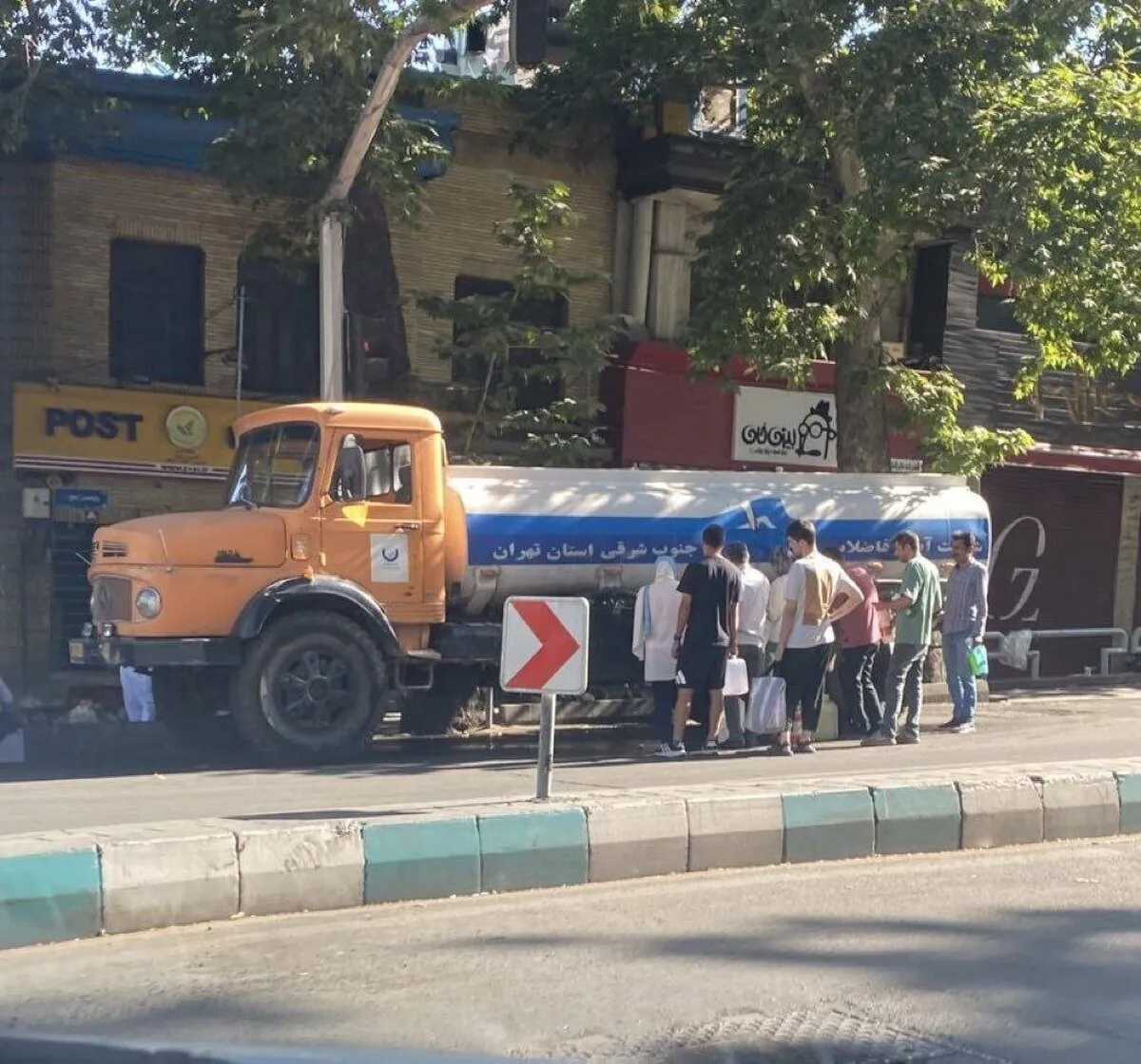 پشت پرده مشاهده تانکر‌های آب در تهران لو رفت