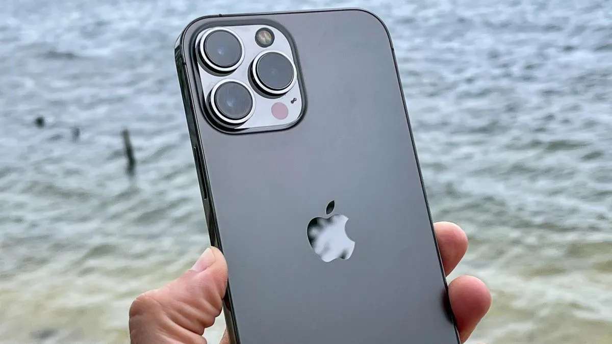 ریزش سنگین فروش آیفون!