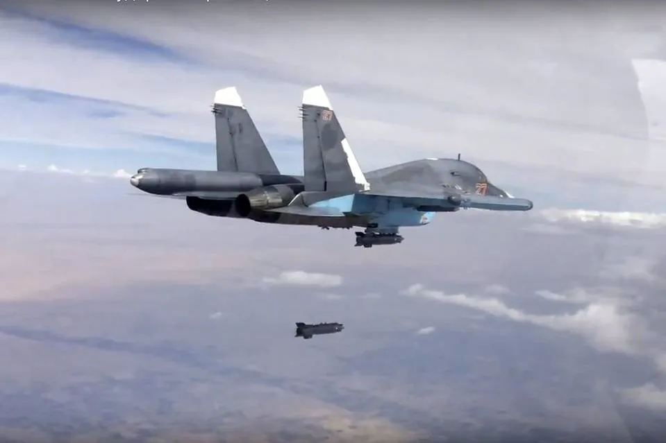Russia said to send more warplanes to Syria, diplomacy 'on life support'