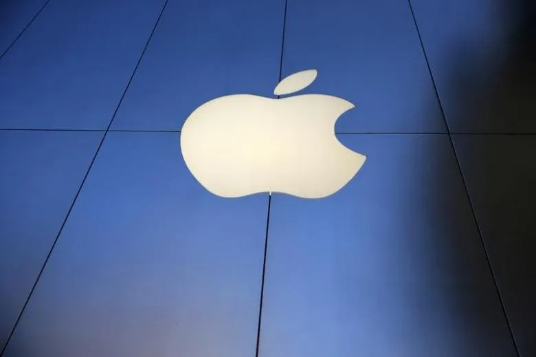 Apple stock extends losses after China warning about Trump