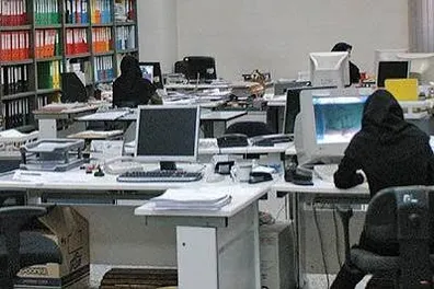 پایان-بلاتکلیفی-نیروهای-شرکتی-پزشکیان-قول-تعیین-تکلیف-داد