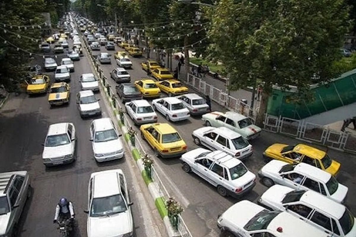 وضعیت ترافیک تهران امروز سه شنبه ۱۱ آذر ۱۴۰۴ / امروز ورود این خودروها به تهران ممنوع شد