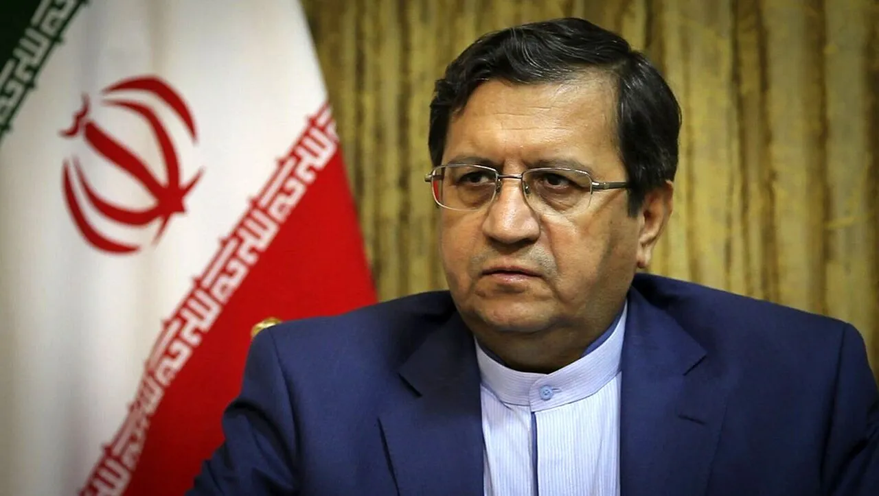 پاتک همتی به جهرمی: چرا انتشار فهرست ارز بگیران را متوقف کردید؟