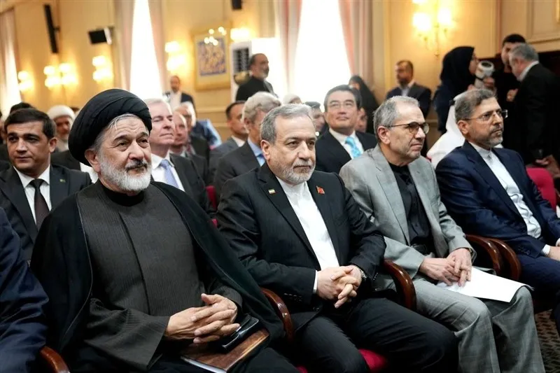 Iran to Stand Firm in Resistance despite All Pressures: FM