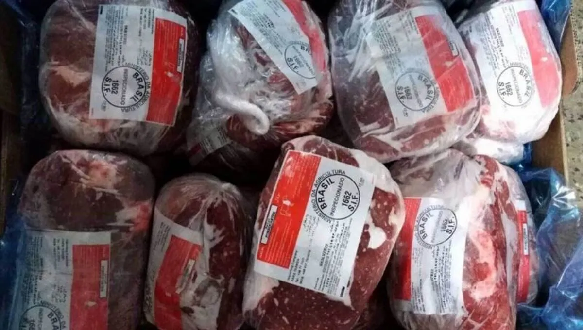 عرضه گوشت منجمد گوسفندی در میادین میوه و تره‌بار با قیمت دولتی