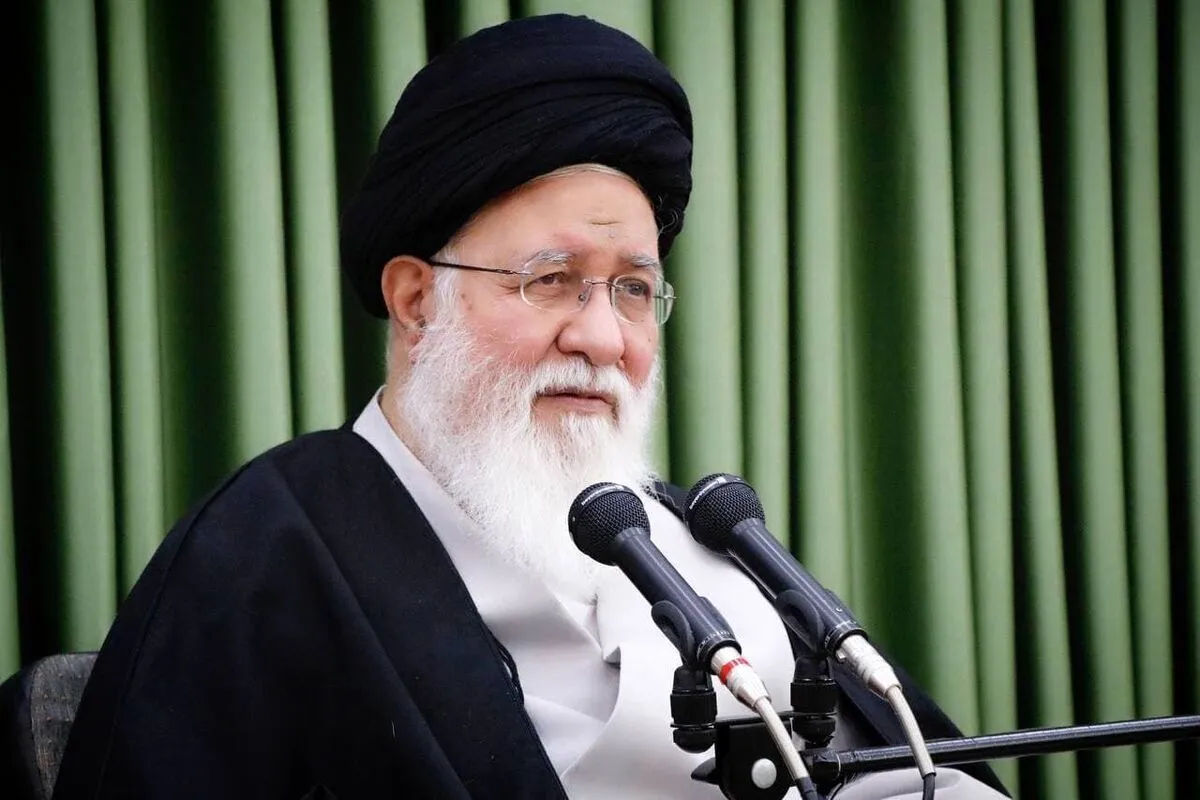 انتقاد شدید علم‌الهدی از وضعیت اطراف حرم رضوی/ بی‌احترامی به امام رضاست