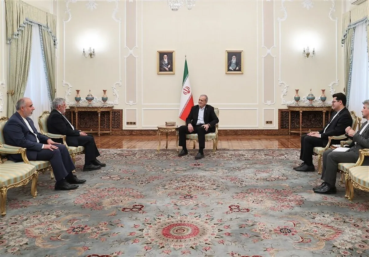 Iranian President Emphasizes Priority of Ties with Aligned, Regional States