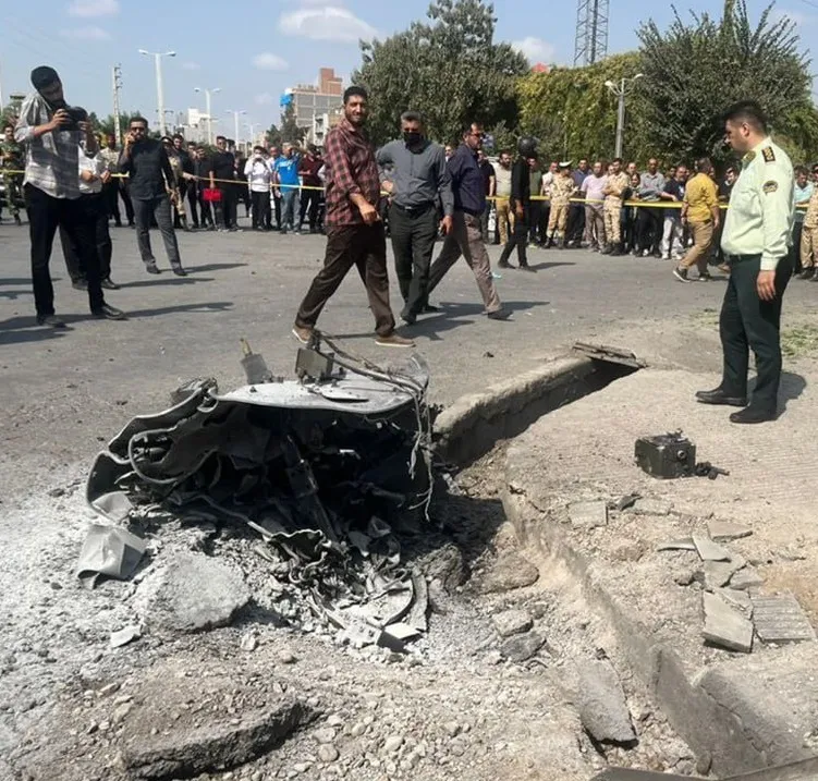 دقایقی پیش سقوط و انفجار چند شی ناشناس در گرگان + فیلم