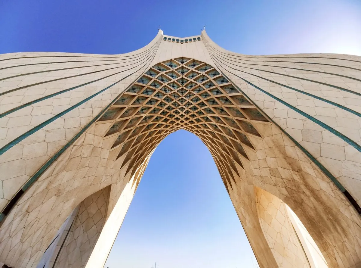 آخرین وضعیت برج آزادی پس از حمله آمریکا و اسرائیل + عکس