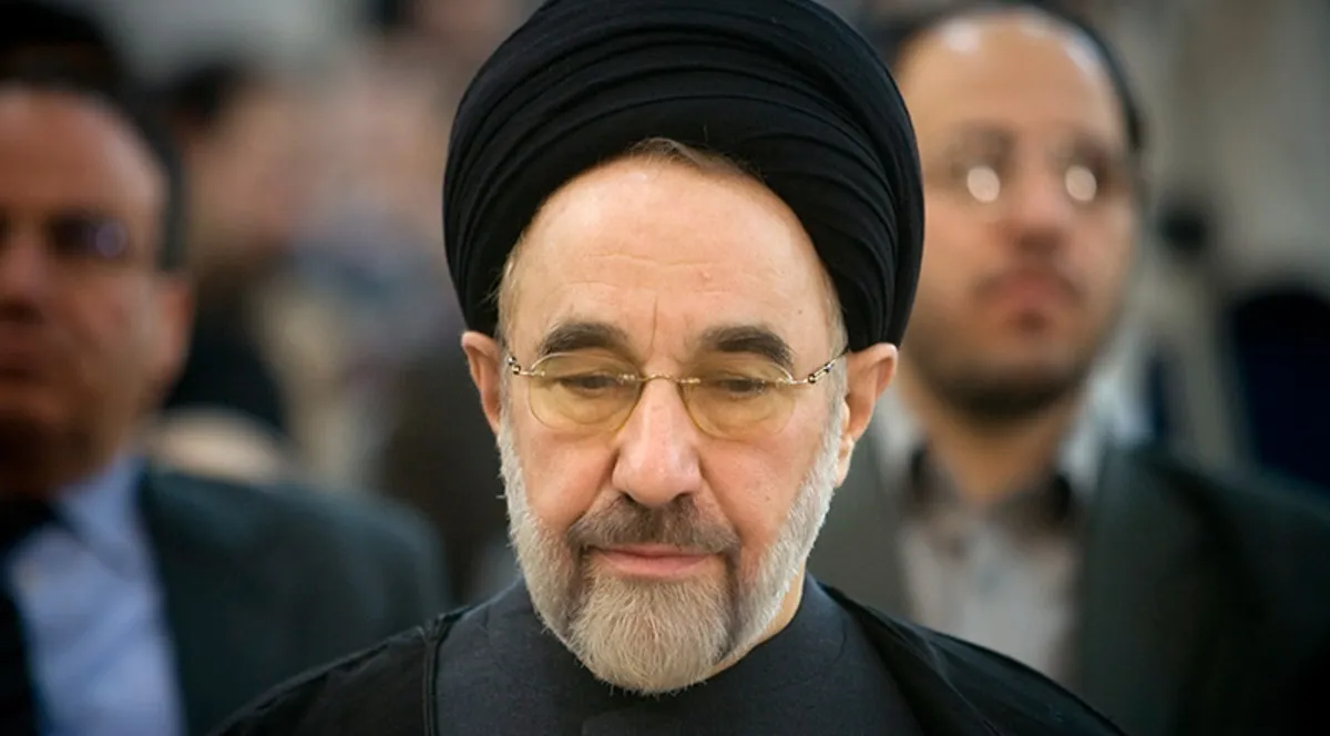 توهین باورنکردنی روزنامه کیهان به سید محمد خاتمی / شریک جنایات ترامپ و نتانیاهو است!