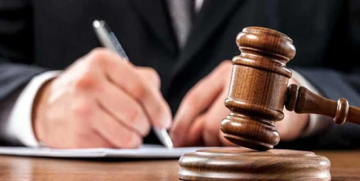 آیا بازار وکالت انحصاری است؟