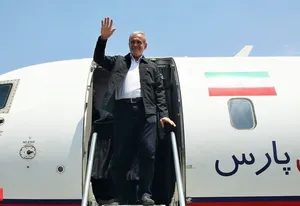رییس جمهور وارد مشهد مقدس شد