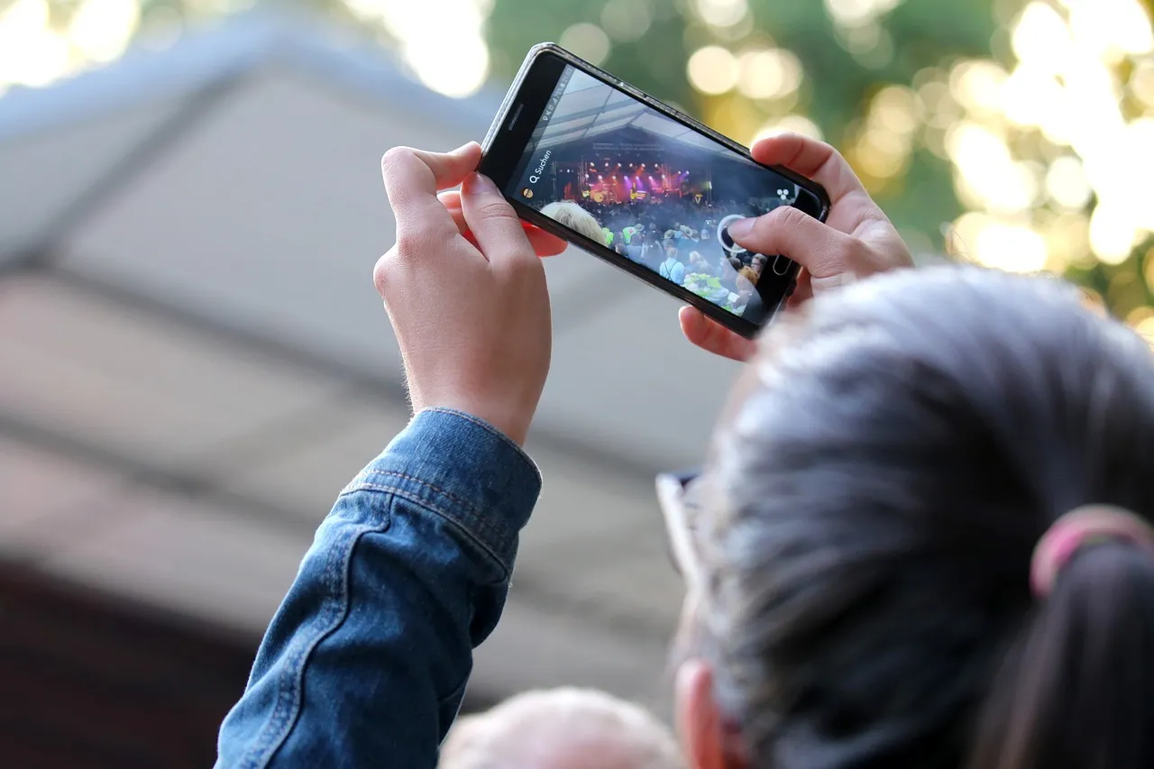 Private Sector Web, Mobile Festival Brings Iranian Community Together