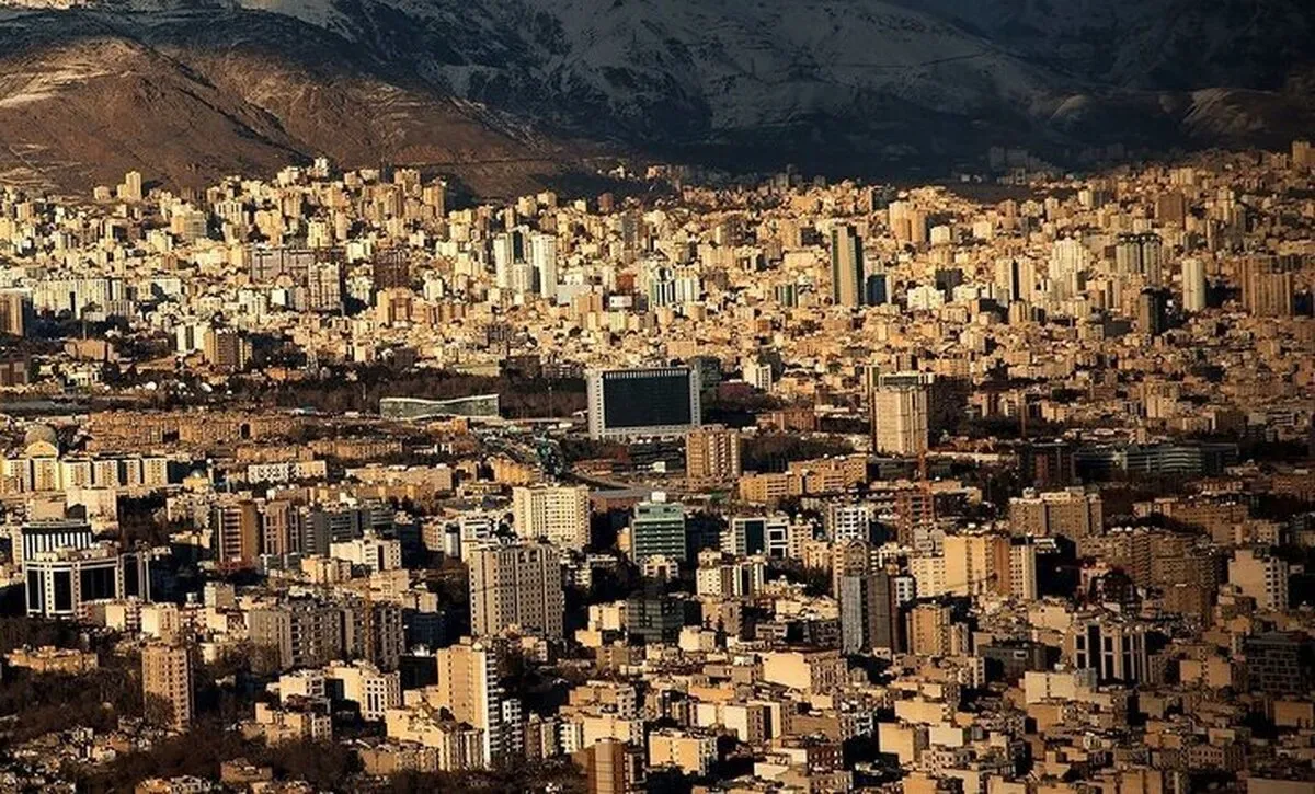تابستان همچنان مهمان تهران/ در این تاریخ منتظر گرما و طوفان شدید باشید