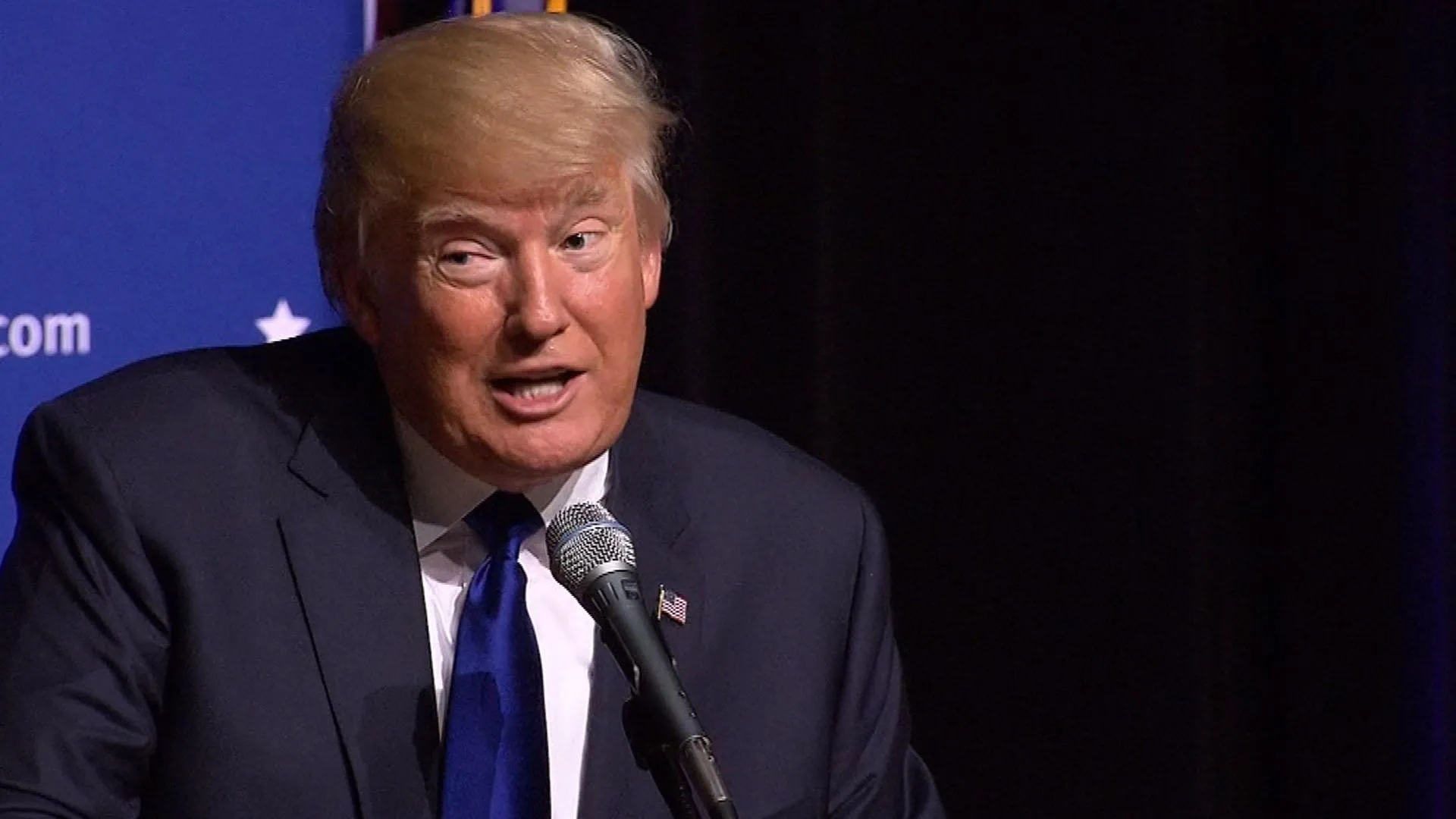 Trump Team Maps Sweeping Deportations for Undocumented Migrants