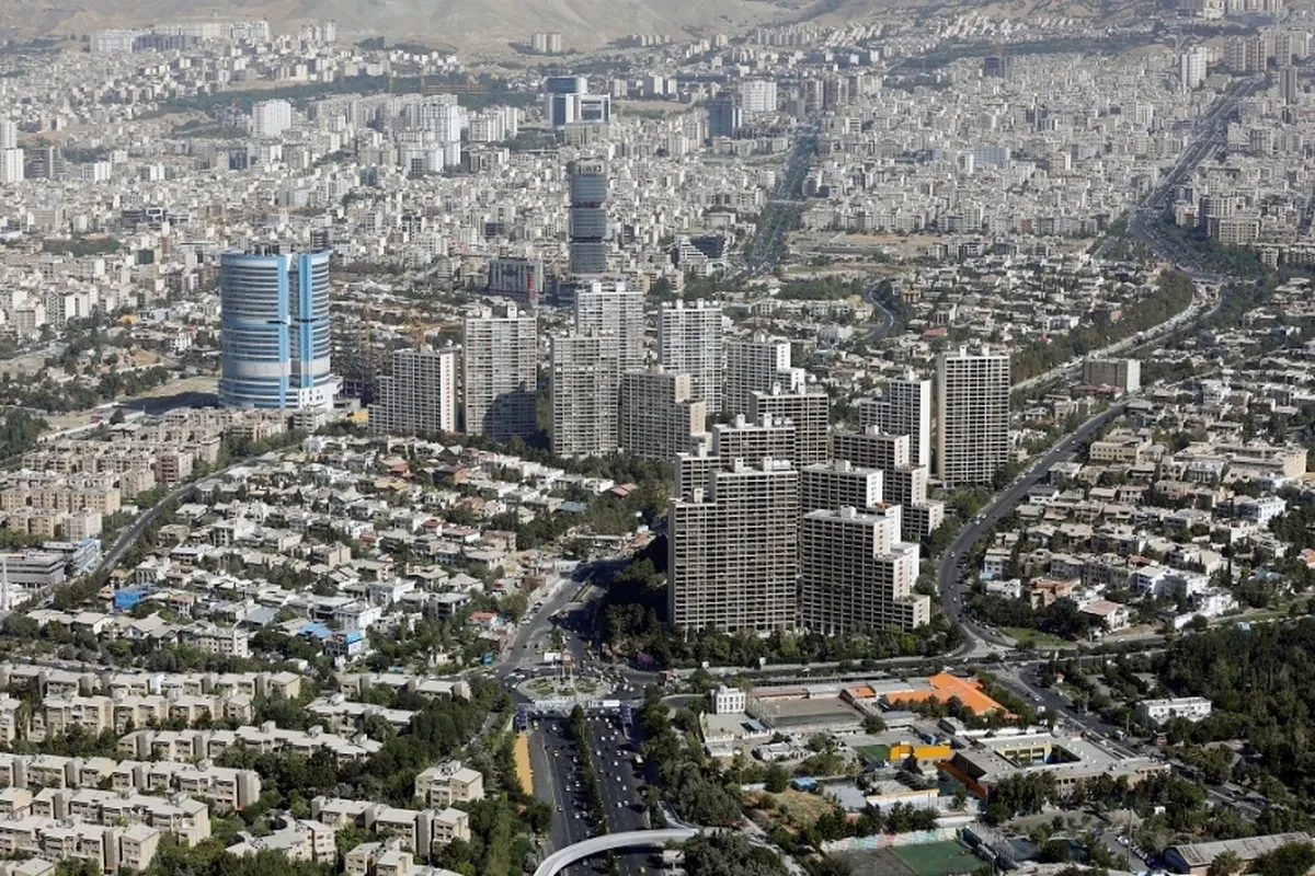 اختلاف وحشتناک قیمت خانه در مناطق مختلف تهران/ با پول یک واحد در فرشته، ۱۰ واحد در یافت‌آباد بخرید