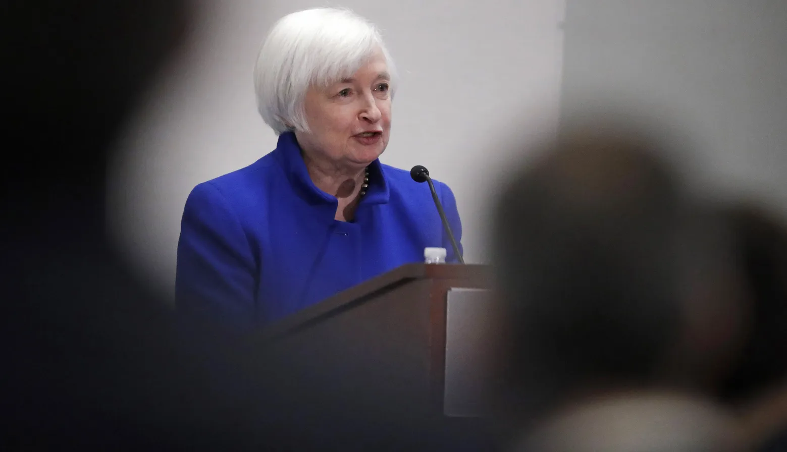 Fed to hold rates steady, put December hike firmly in view