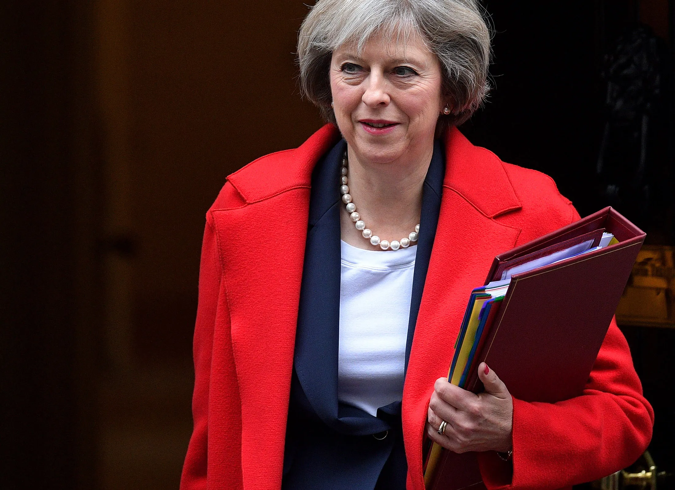 May Calls for Unity in 2017 as Divided U.K. Prepares for Brexit