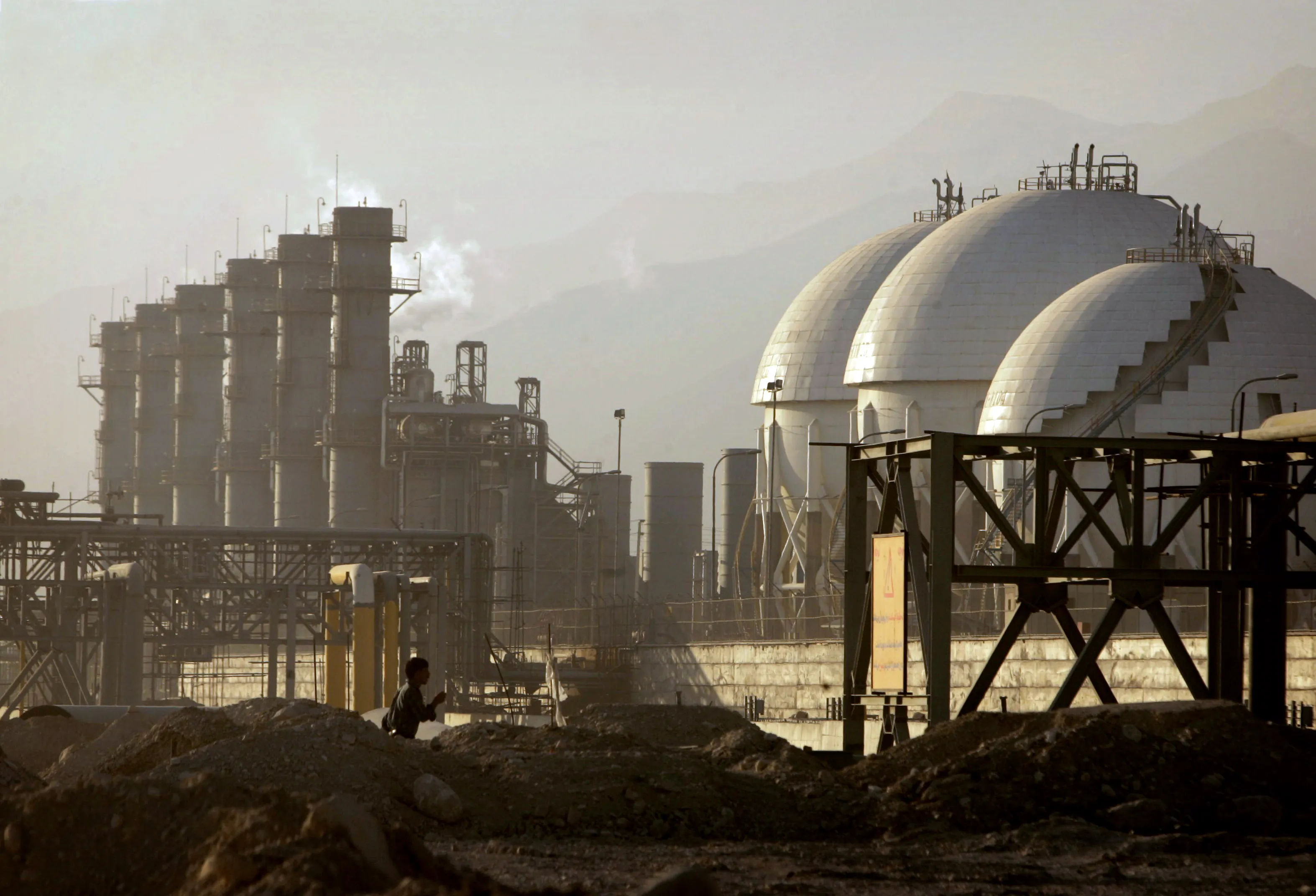 Iran exports 2 mln barrels crude in June