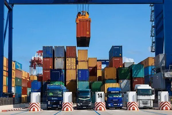 Iran exports commodities worth $4.7b to UAE in 9 months