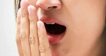 چرا تبخال می زنیم و چطور باید از شر آن خلاص شویم؟