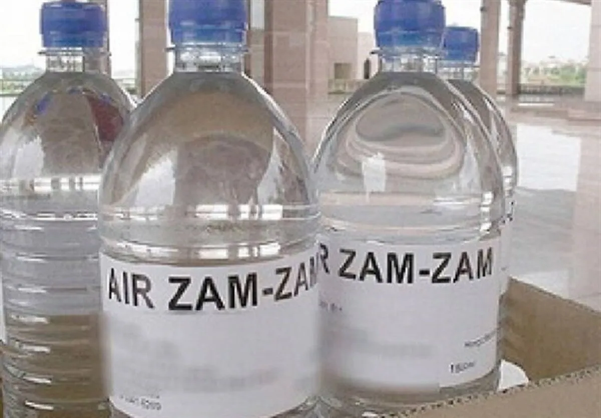 چرا امسال حاجیان اجازه آوردن آب زمزم ندارند؟