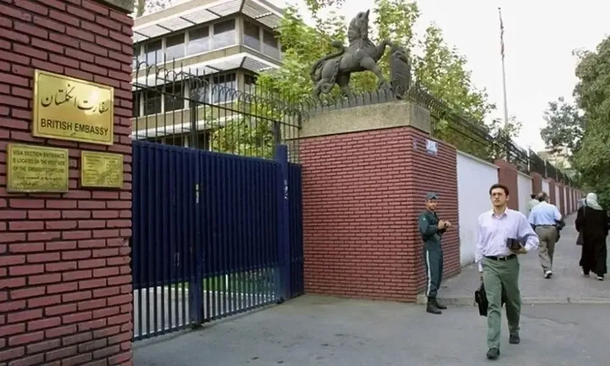فوری / انگلیس دیپلمات‌های خود را از ایران خارج کرد